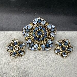 Vintage Lisner Brooch Clip On Earrings Set Gold Tone Blue READ